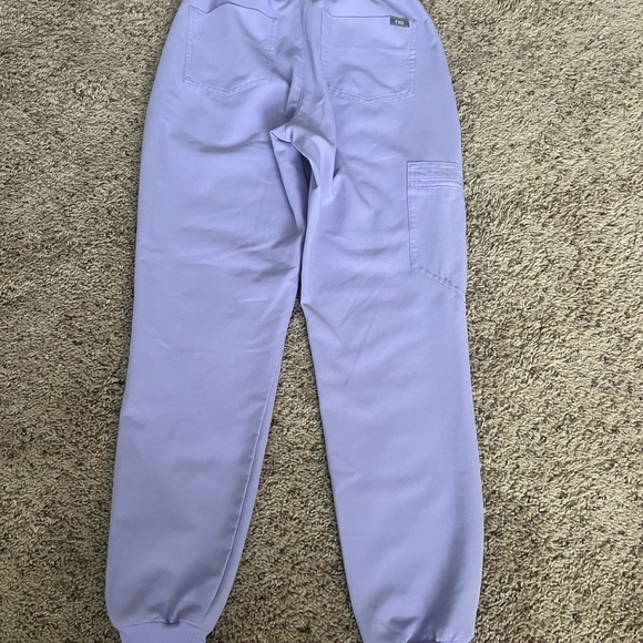 Figs Lavender Scrub Set - Picture 3 of 6